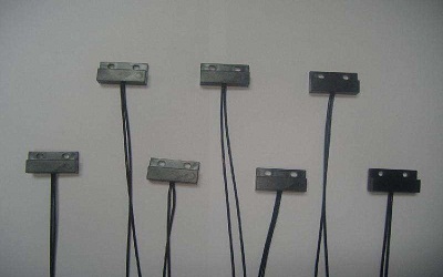 磁性控制開關.jpg 磁性控制開關.jpg